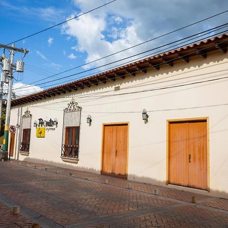 Apartamentos Casco Historico 科马亚瓜 外观 照片